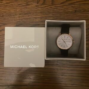 Michael kors leather watch